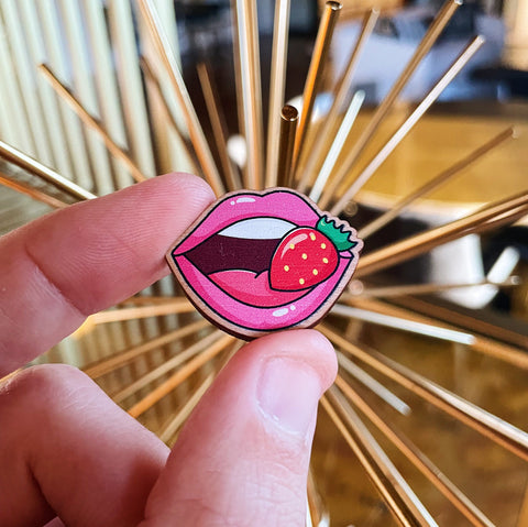 Lips Color Wooden Pins