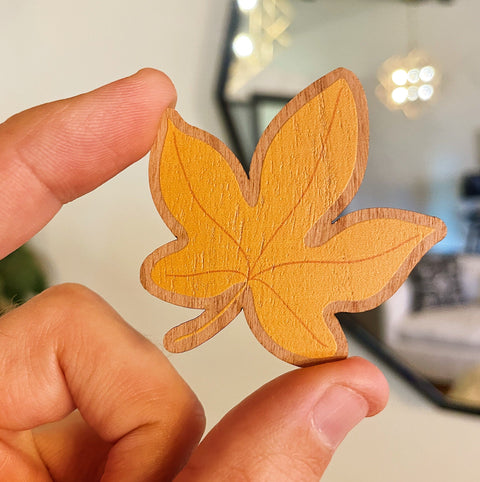 2" Leaf Color Wooden Sticker